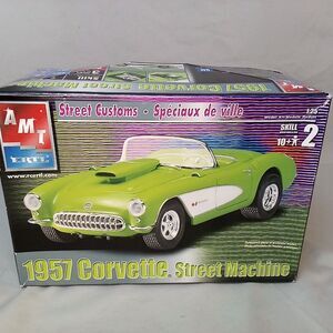 AMT Ertl 1957 Chevrolet Corvette Street Machine 1:25 Scale Model Kit Plastic